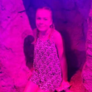 Meet your Posher, Anna sayers